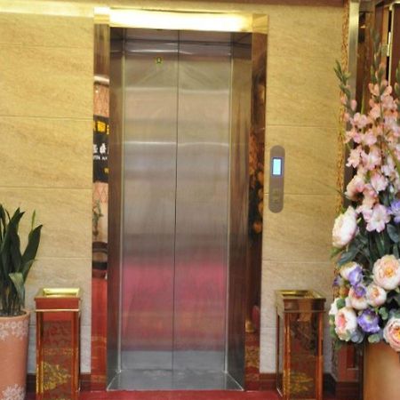 Nanjing Lukou Qiudu Hotel Bagian luar foto